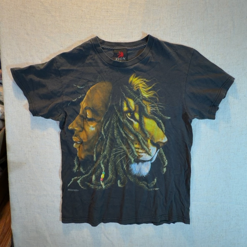 Zion Rootswear Bob Marley Lion Graphic T-Shirt Black Medium 2010